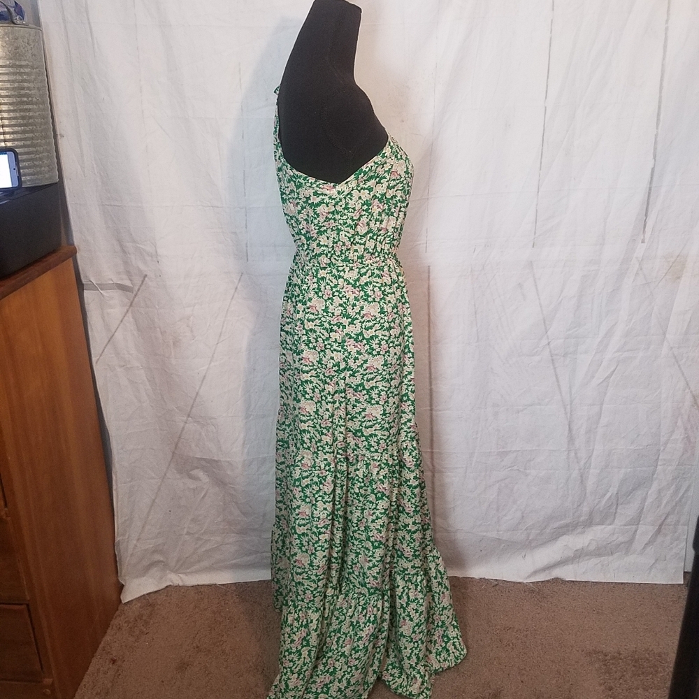 Pretty garden Floral One-Shoulder Green Maxi Dress - Picture 9 of 11